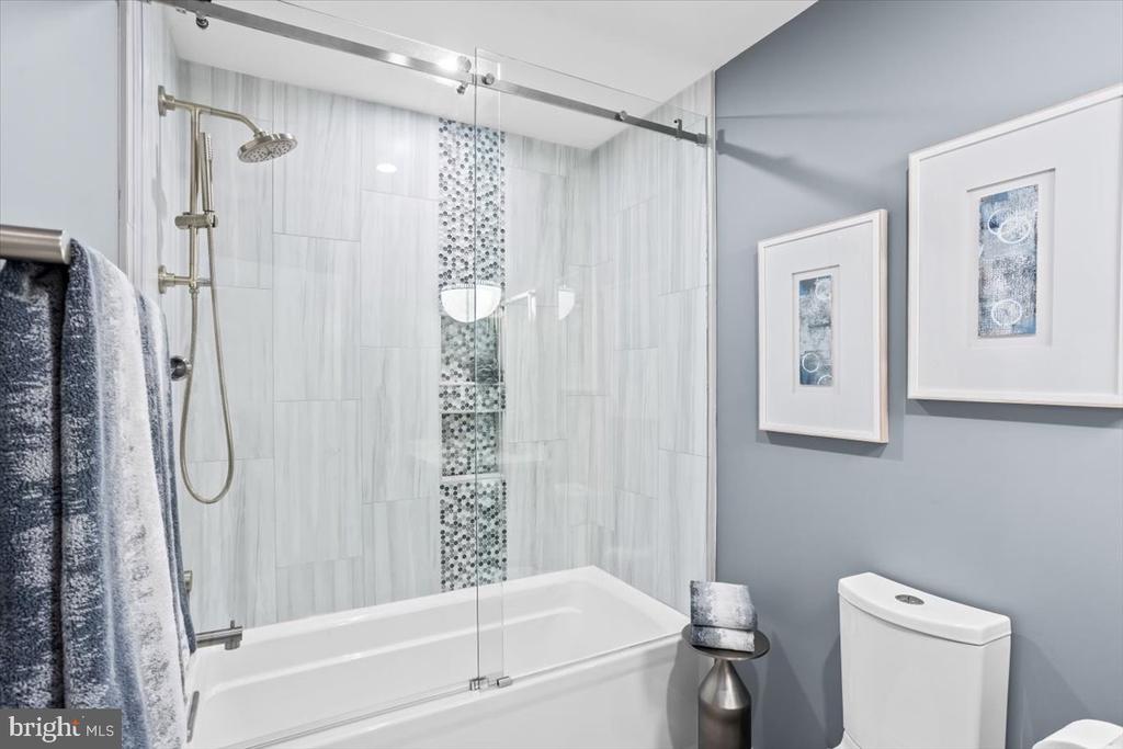 1205 MOSAIC DRIVE