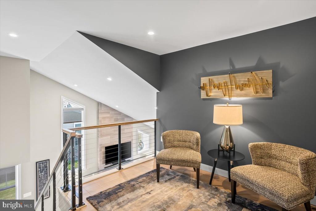 1205 MOSAIC DRIVE