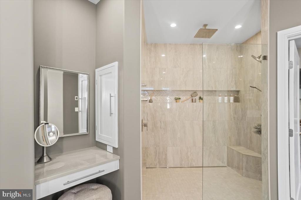 1205 MOSAIC DRIVE