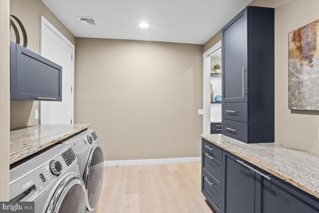 1205 MOSAIC DRIVE