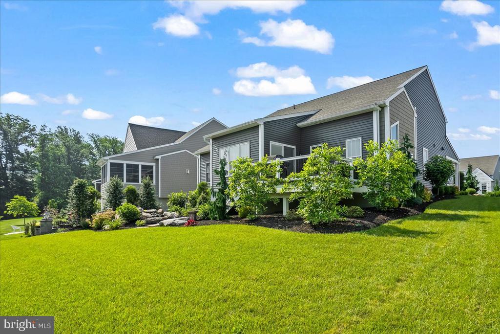 1205 MOSAIC DRIVE