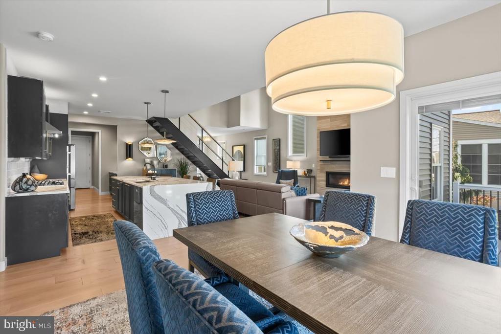 1205 MOSAIC DRIVE