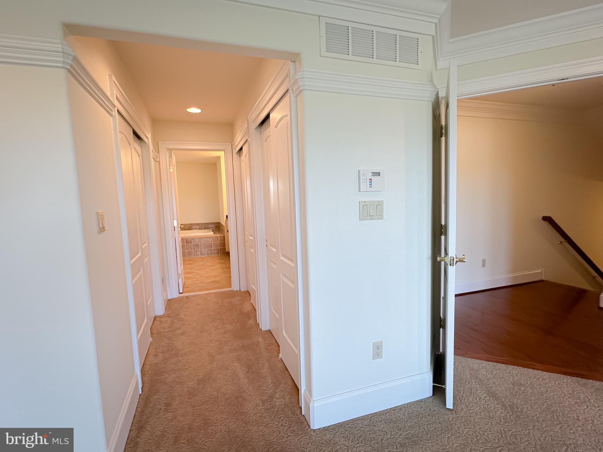 512 FOXCROFT DRIVE