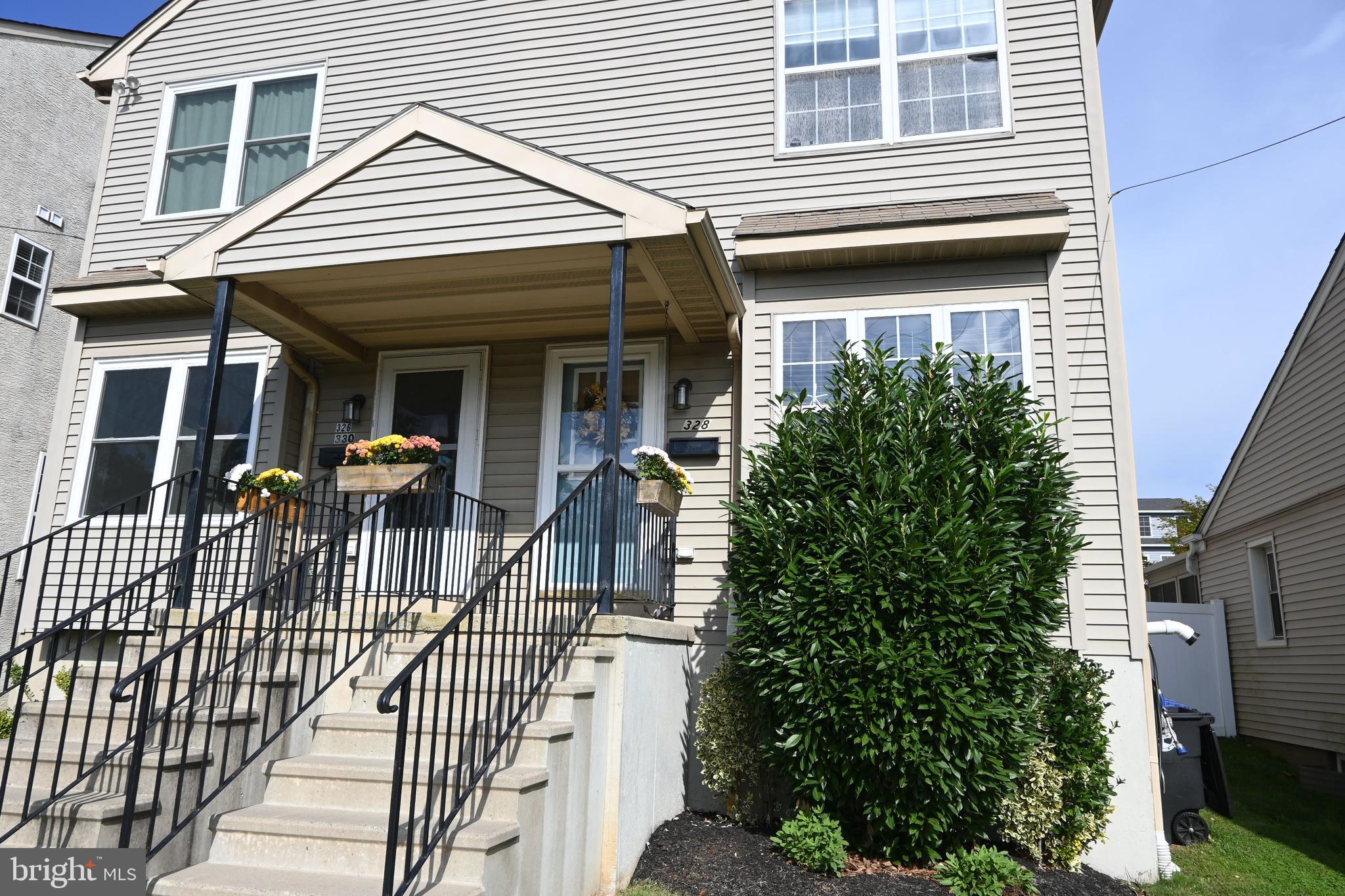 328 W 6TH AVENUE
