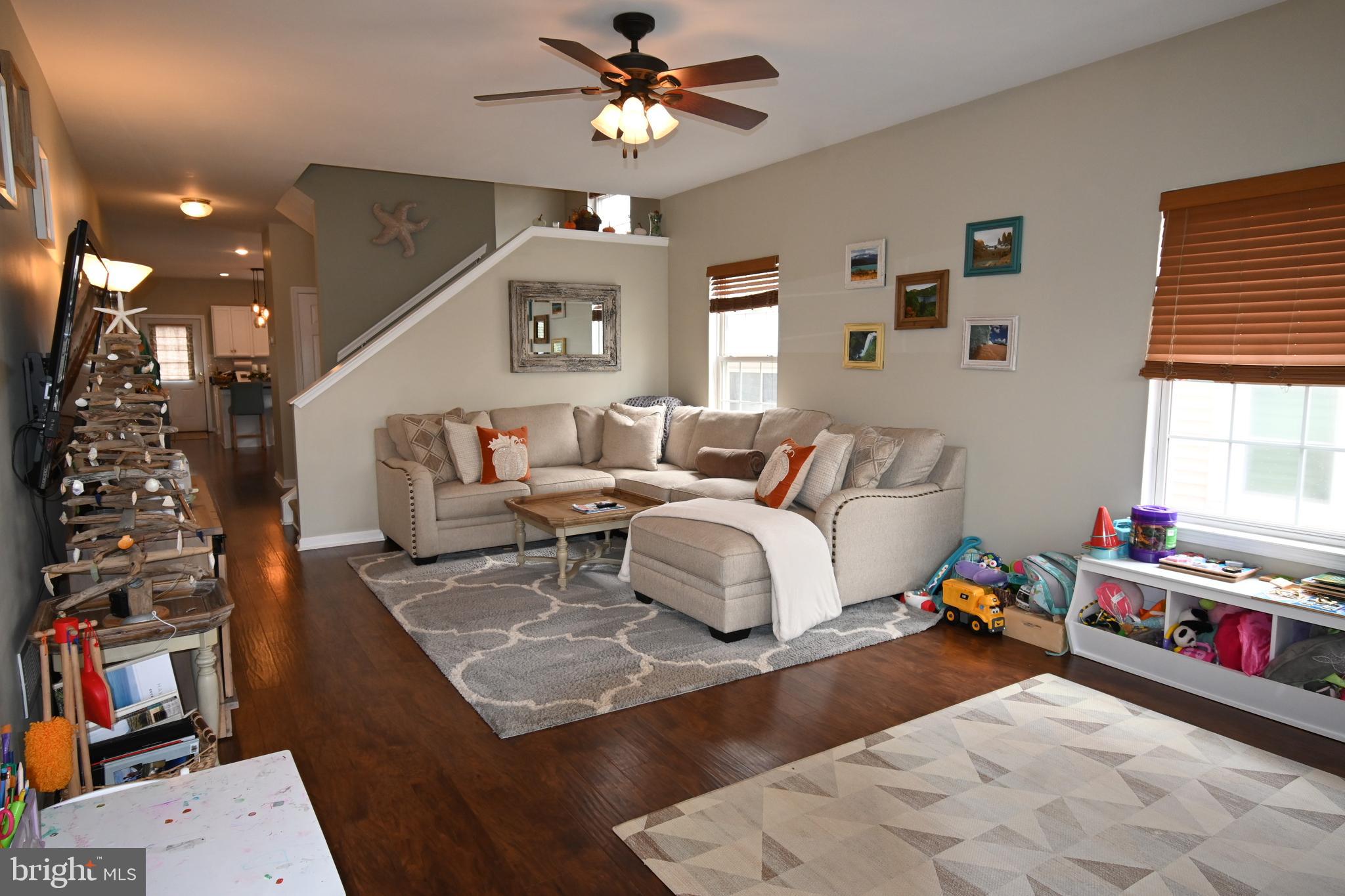 328 W 6TH AVENUE