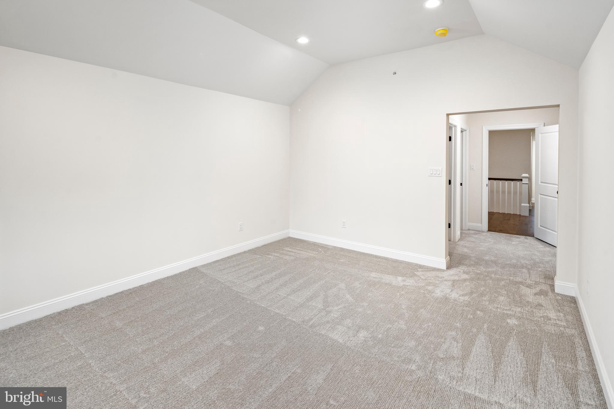510 ROBERTS RD 77