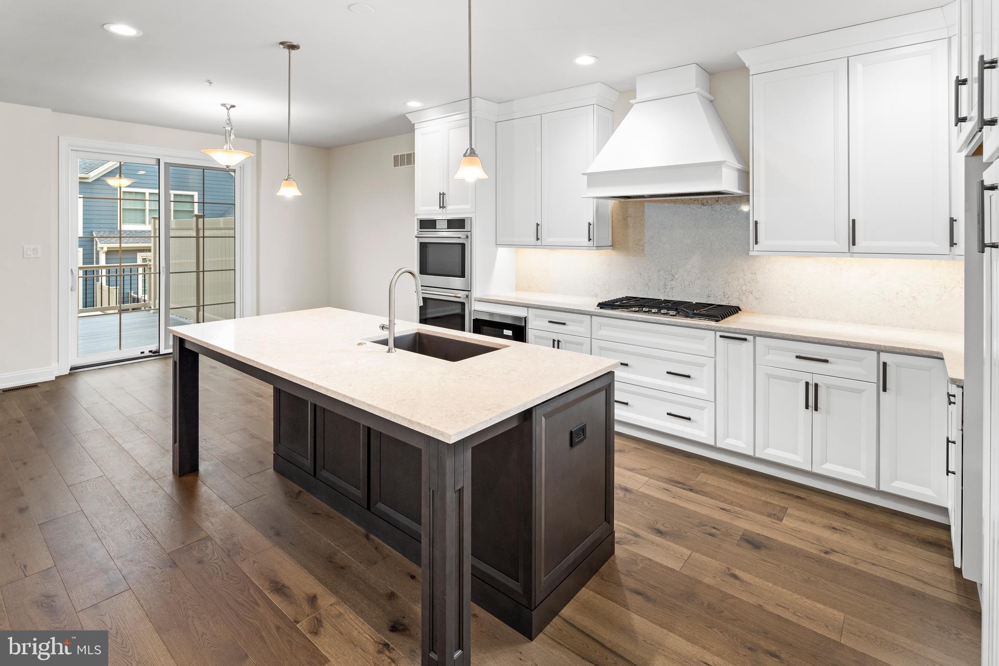 510 ROBERTS RD 77