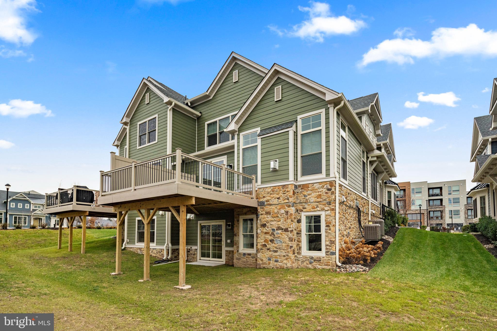 510 ROBERTS RD 77