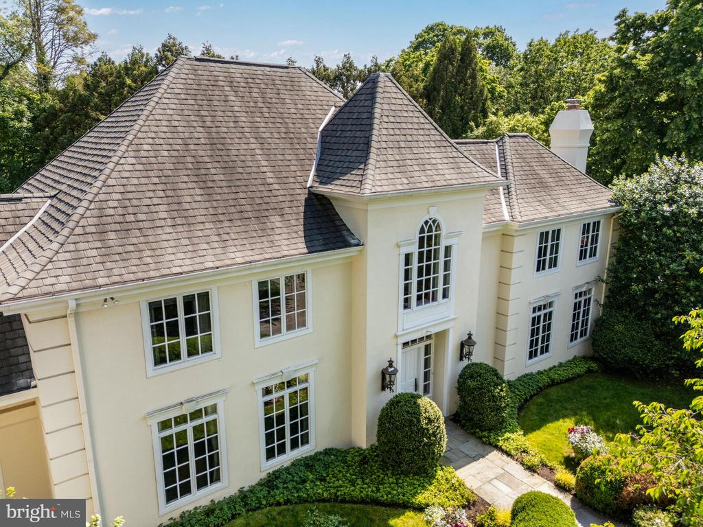 264 GLENMOOR ROAD