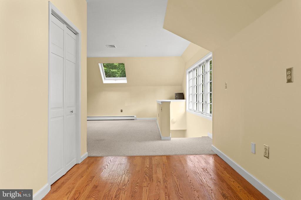 264 GLENMOOR ROAD