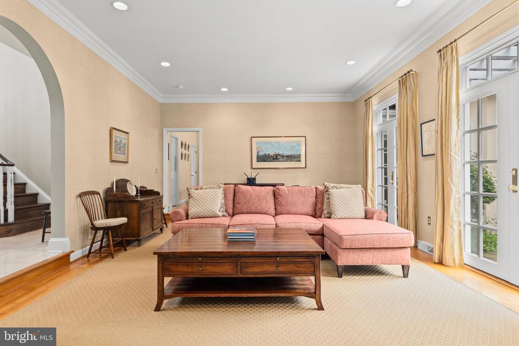 264 GLENMOOR ROAD