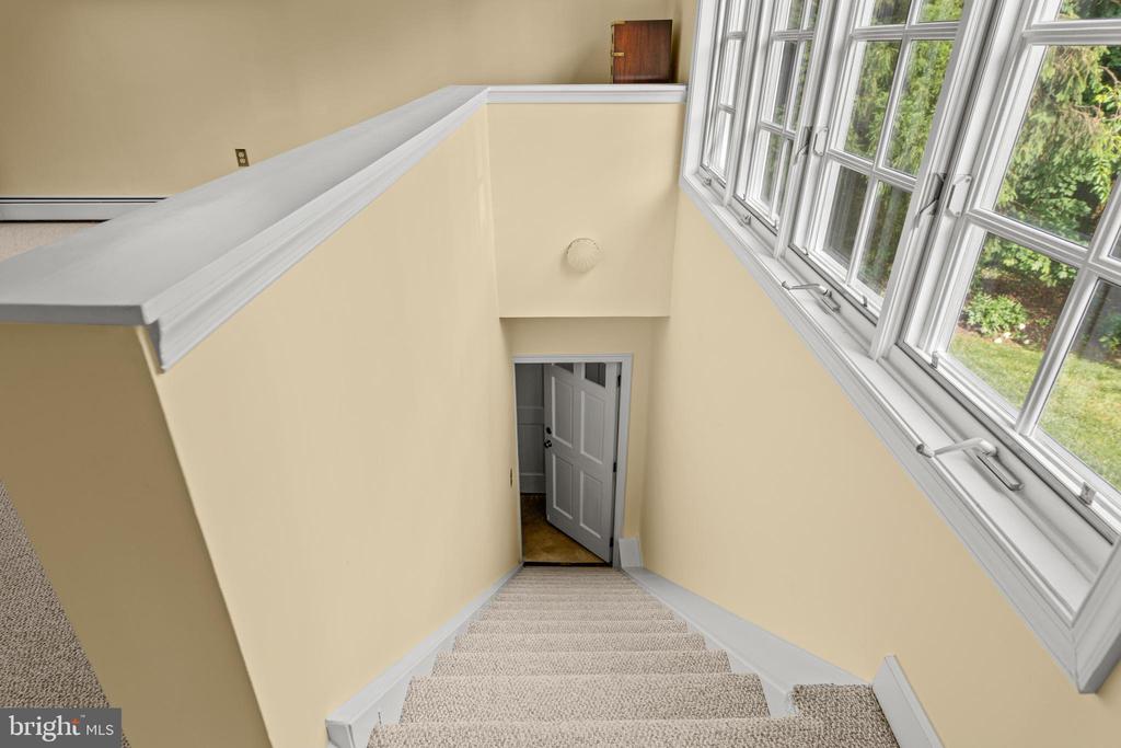264 GLENMOOR ROAD