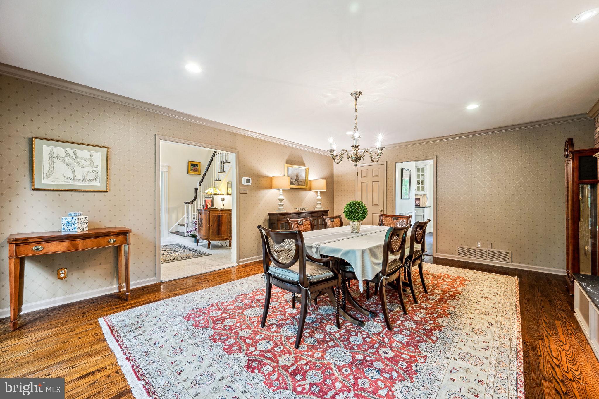460 WOODLAND CIRCLE