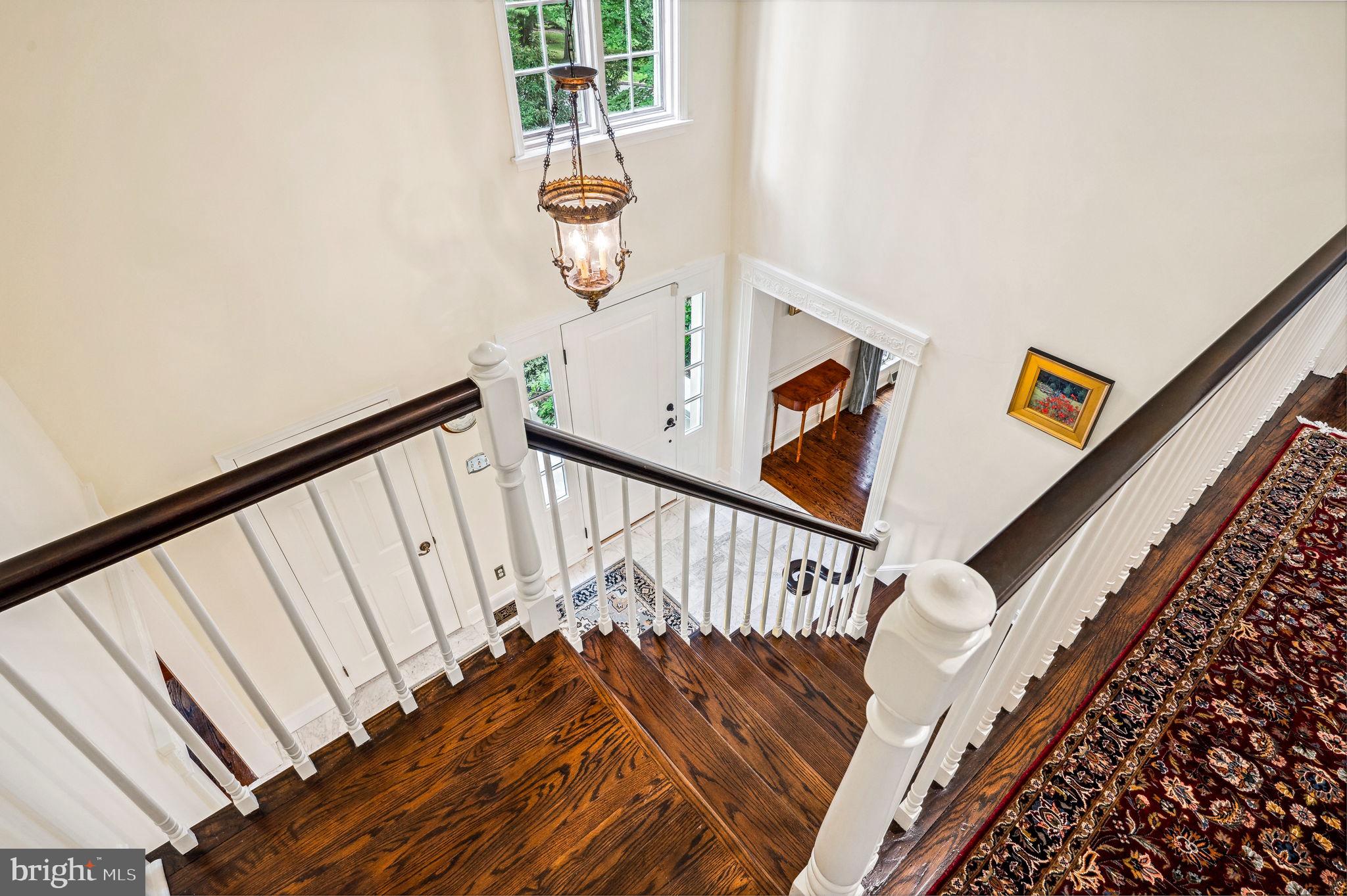 460 WOODLAND CIRCLE