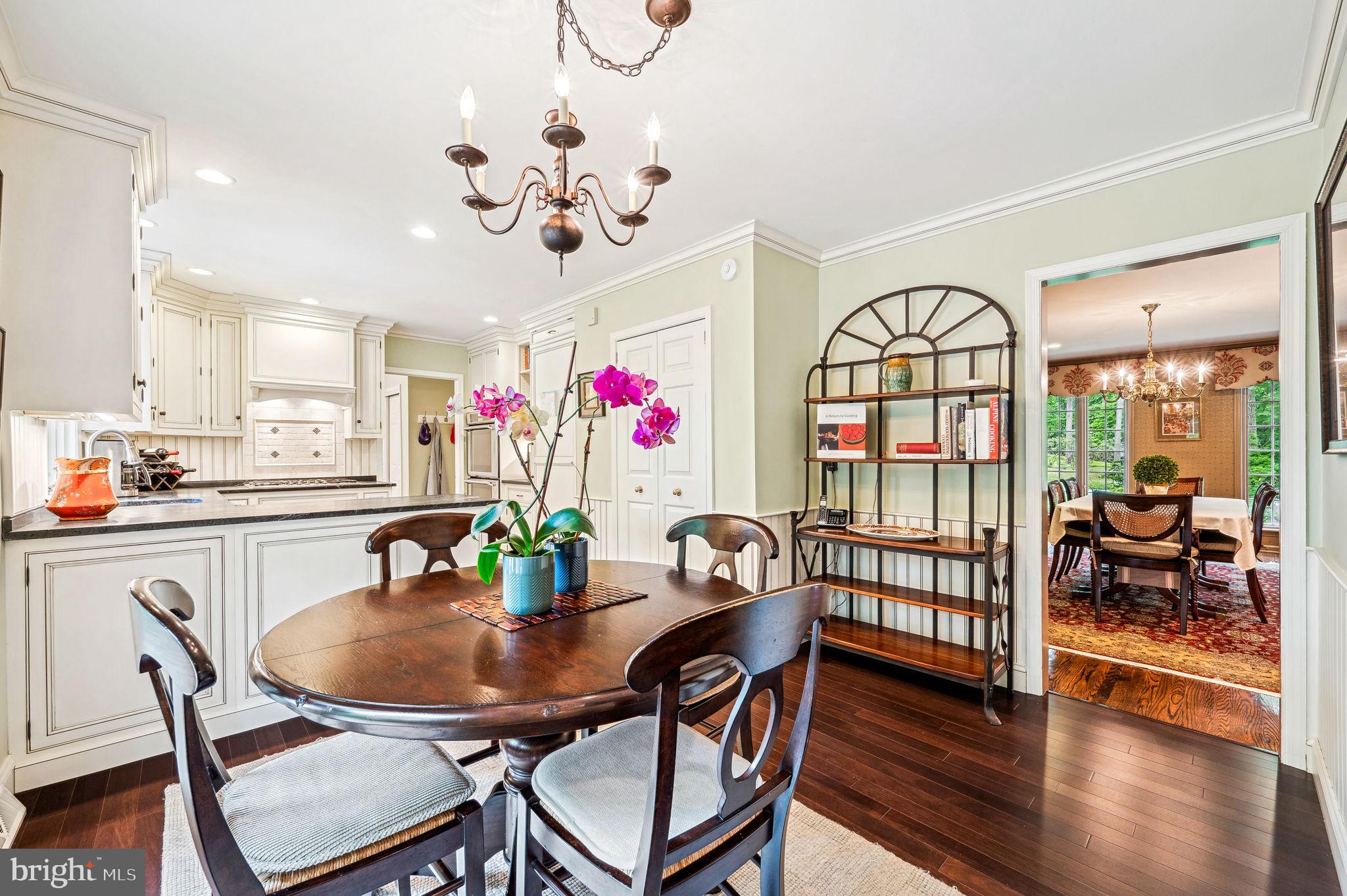 460 WOODLAND CIRCLE