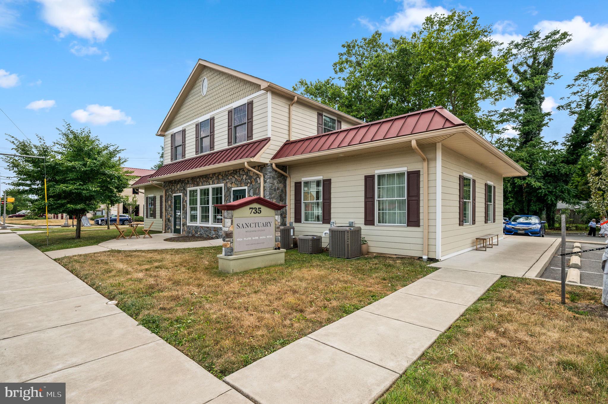 725 & 735 BETHLEHEM PIKE