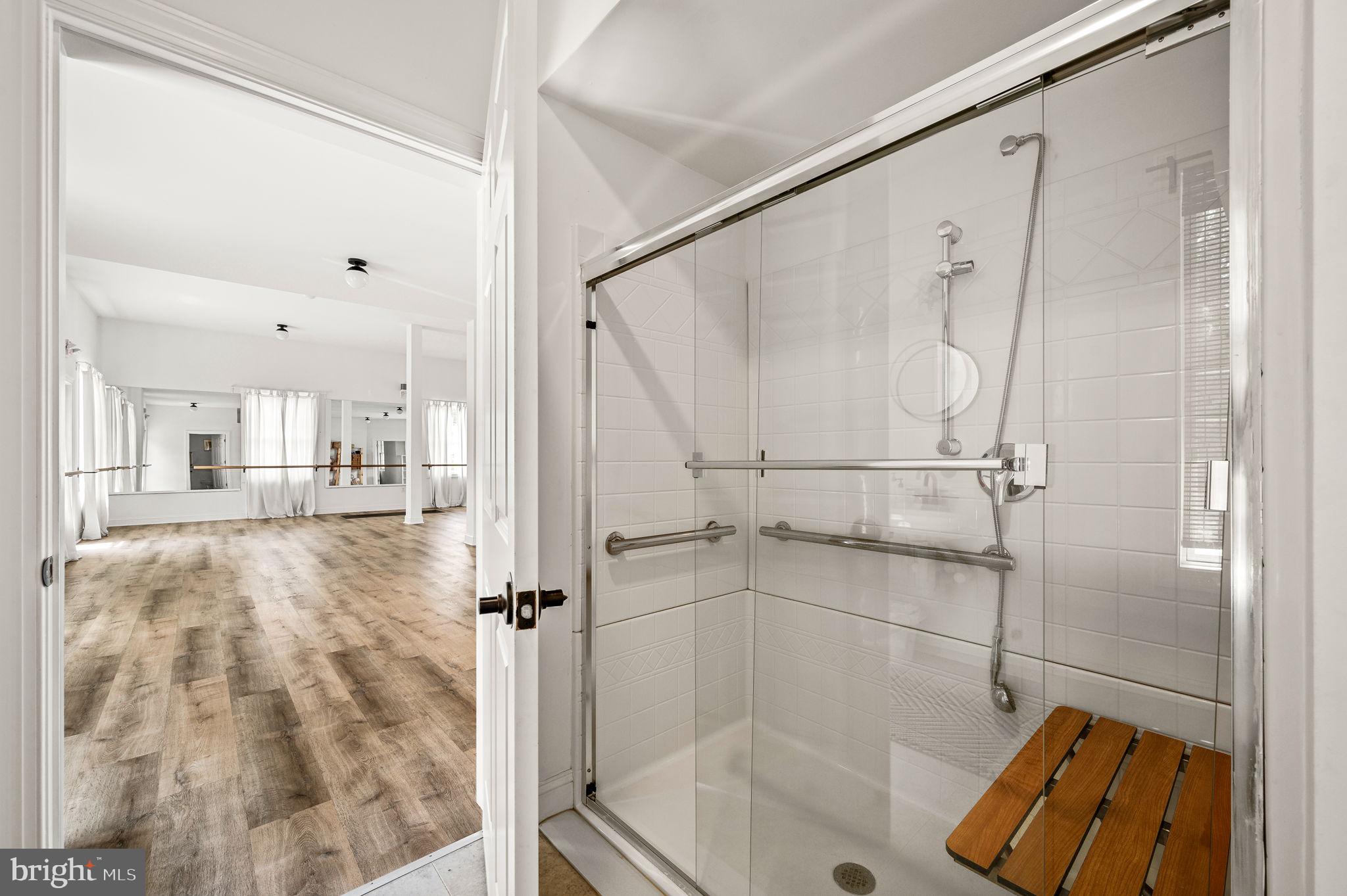 725 & 735 BETHLEHEM PIKE