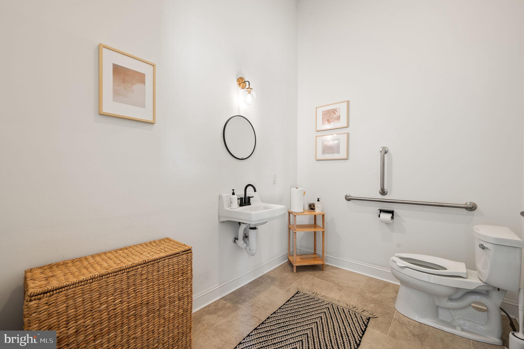 725 & 735 BETHLEHEM PIKE