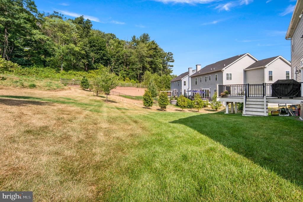 204 S LANDMARK LANE