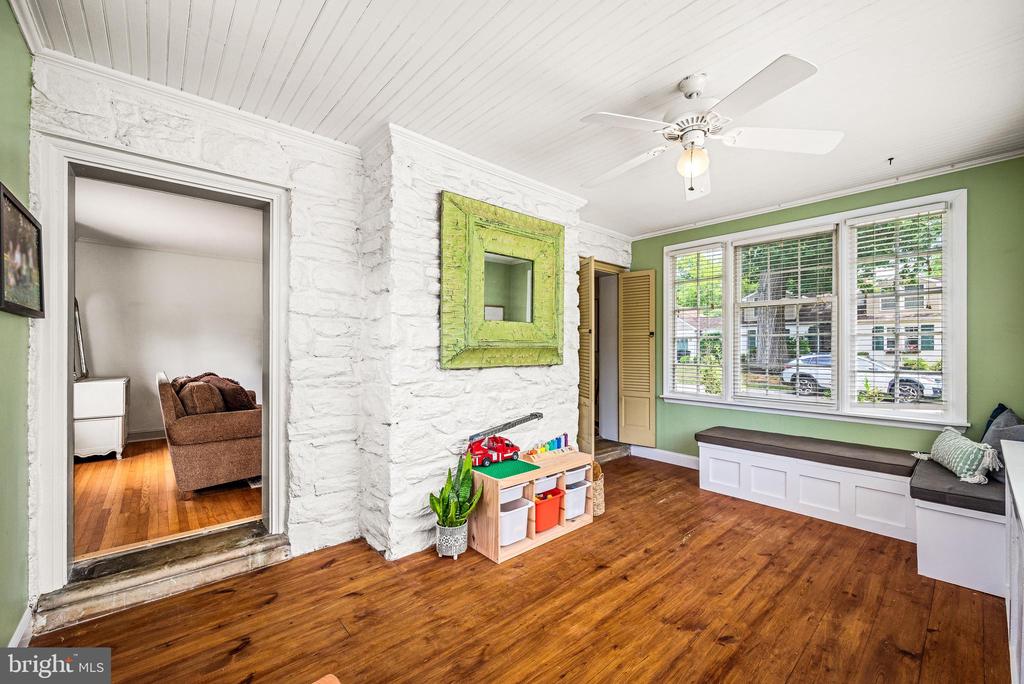 807 PENN STREET