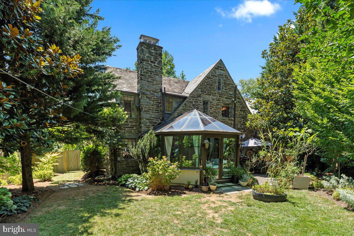 7811 PINE ROAD