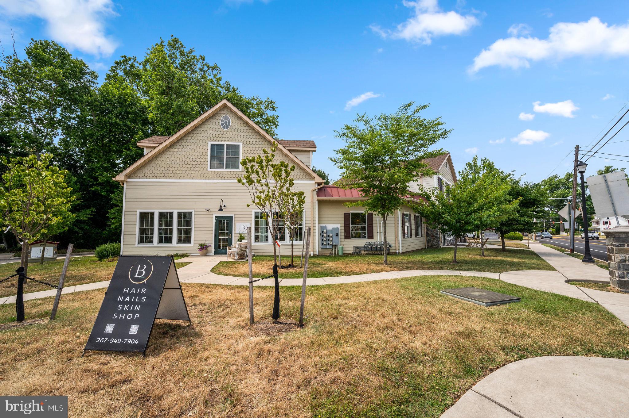 735 BETHLEHEM PIKE #2