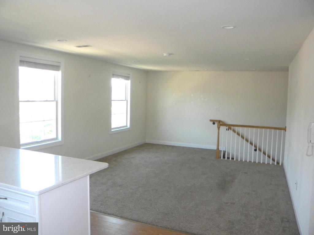 735 BETHLEHEM PIKE #2