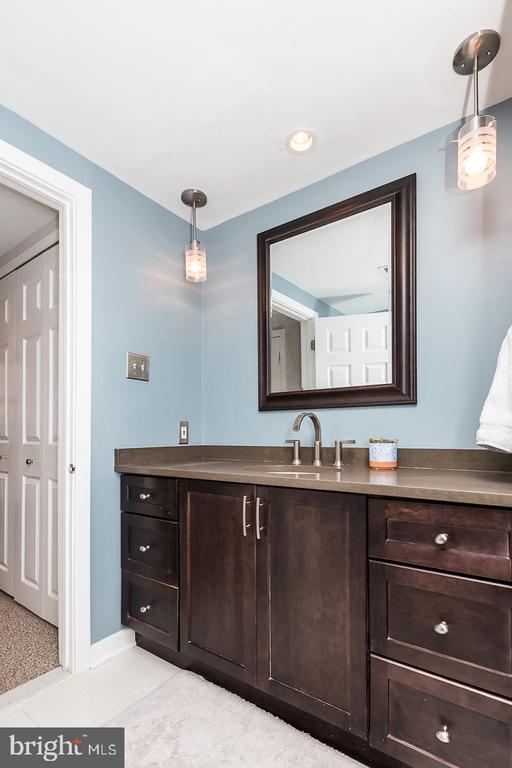 104 WOODSIDE AVENUE B103
