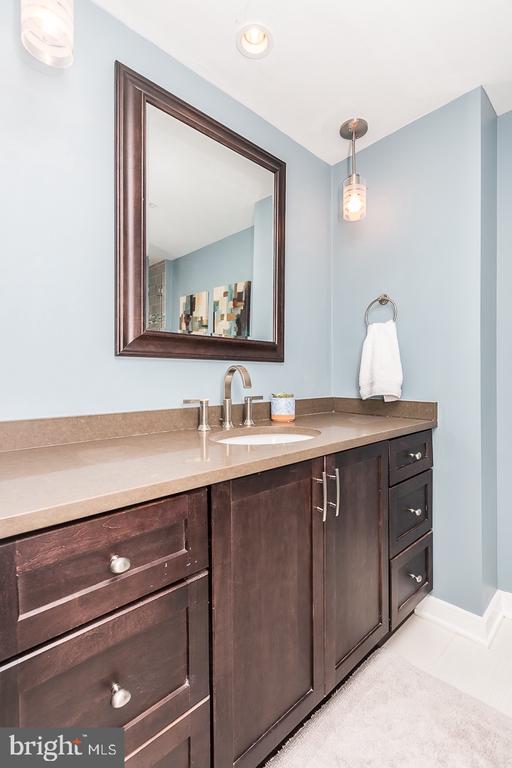104 WOODSIDE AVENUE B103