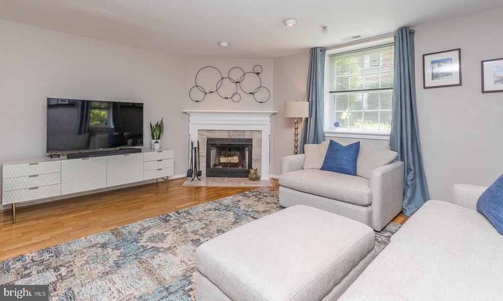 104 WOODSIDE AVENUE B103