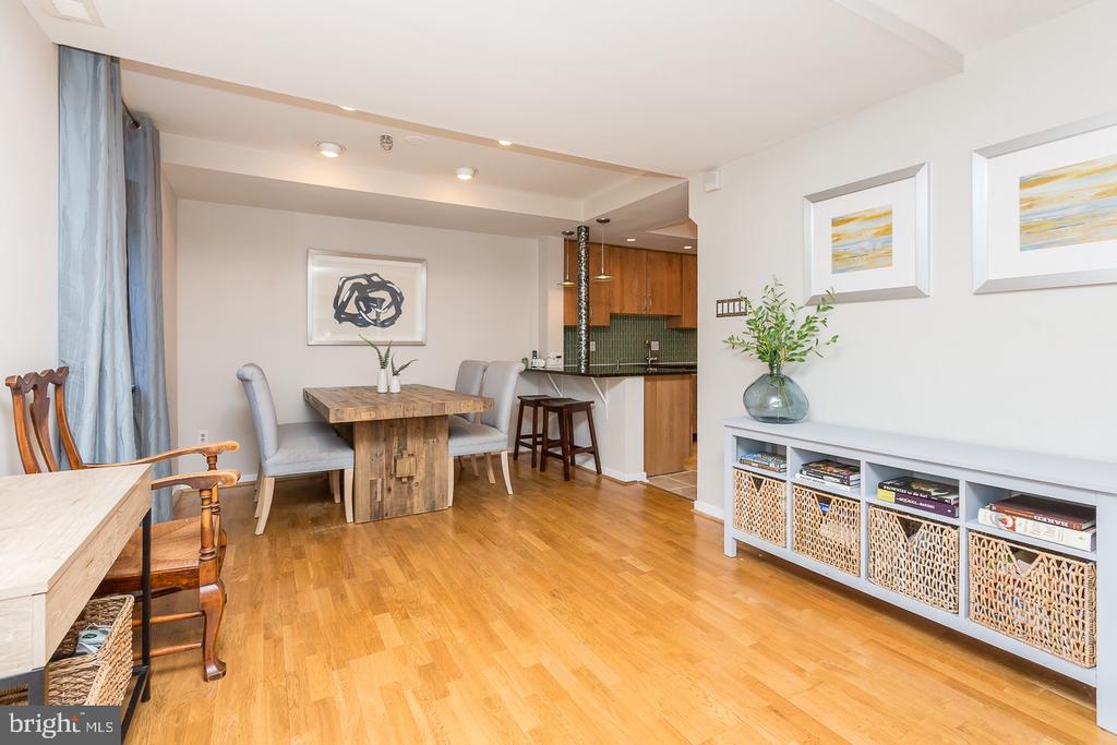 104 WOODSIDE AVENUE B103