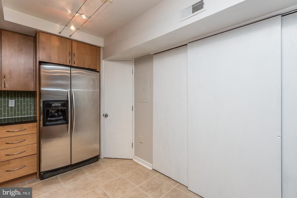 104 WOODSIDE AVENUE B103