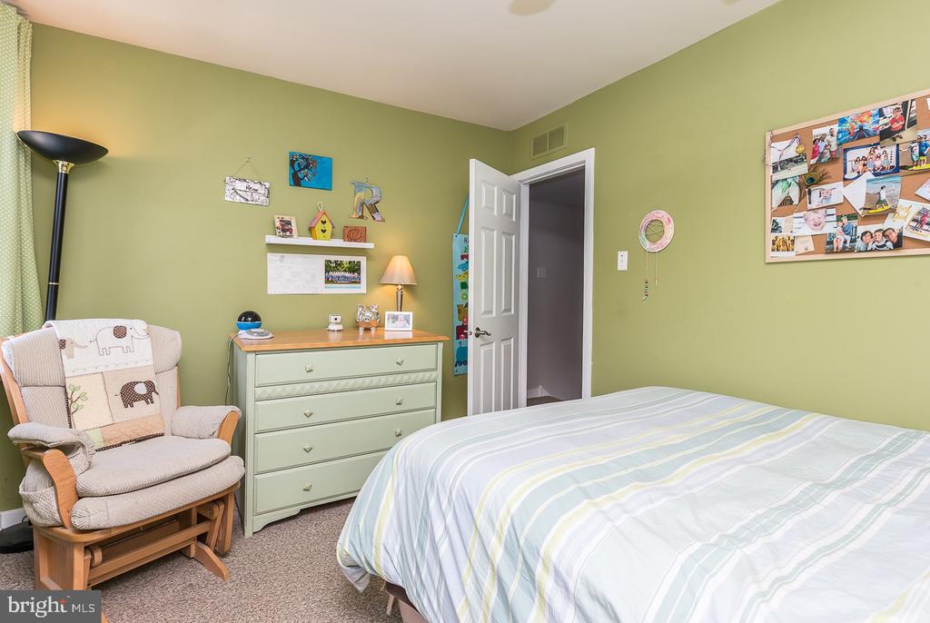 104 WOODSIDE AVENUE B103
