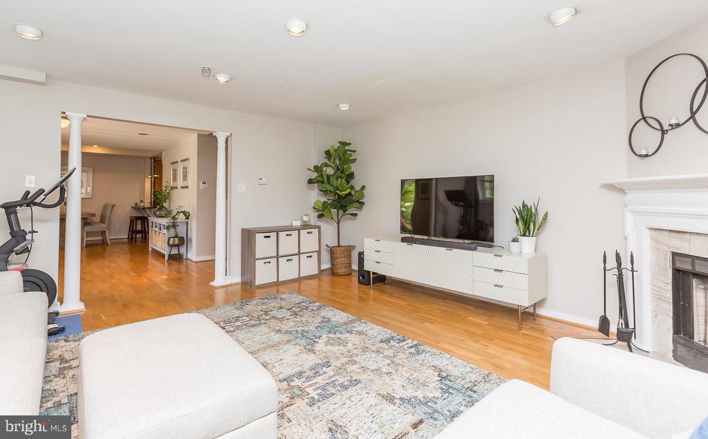 104 WOODSIDE AVENUE B103