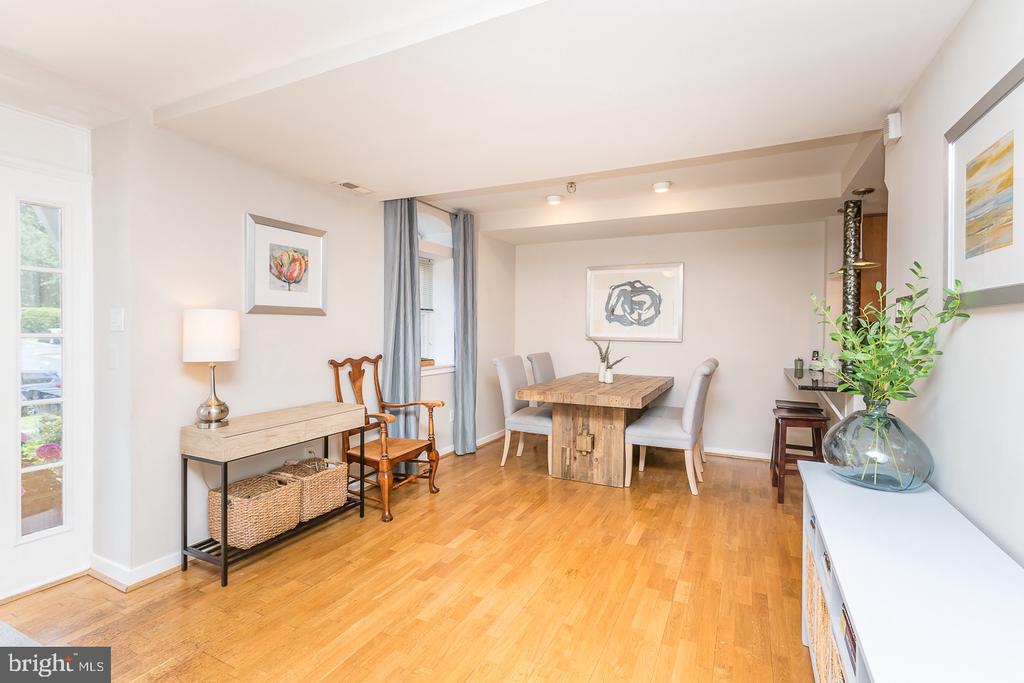 104 WOODSIDE AVENUE B103