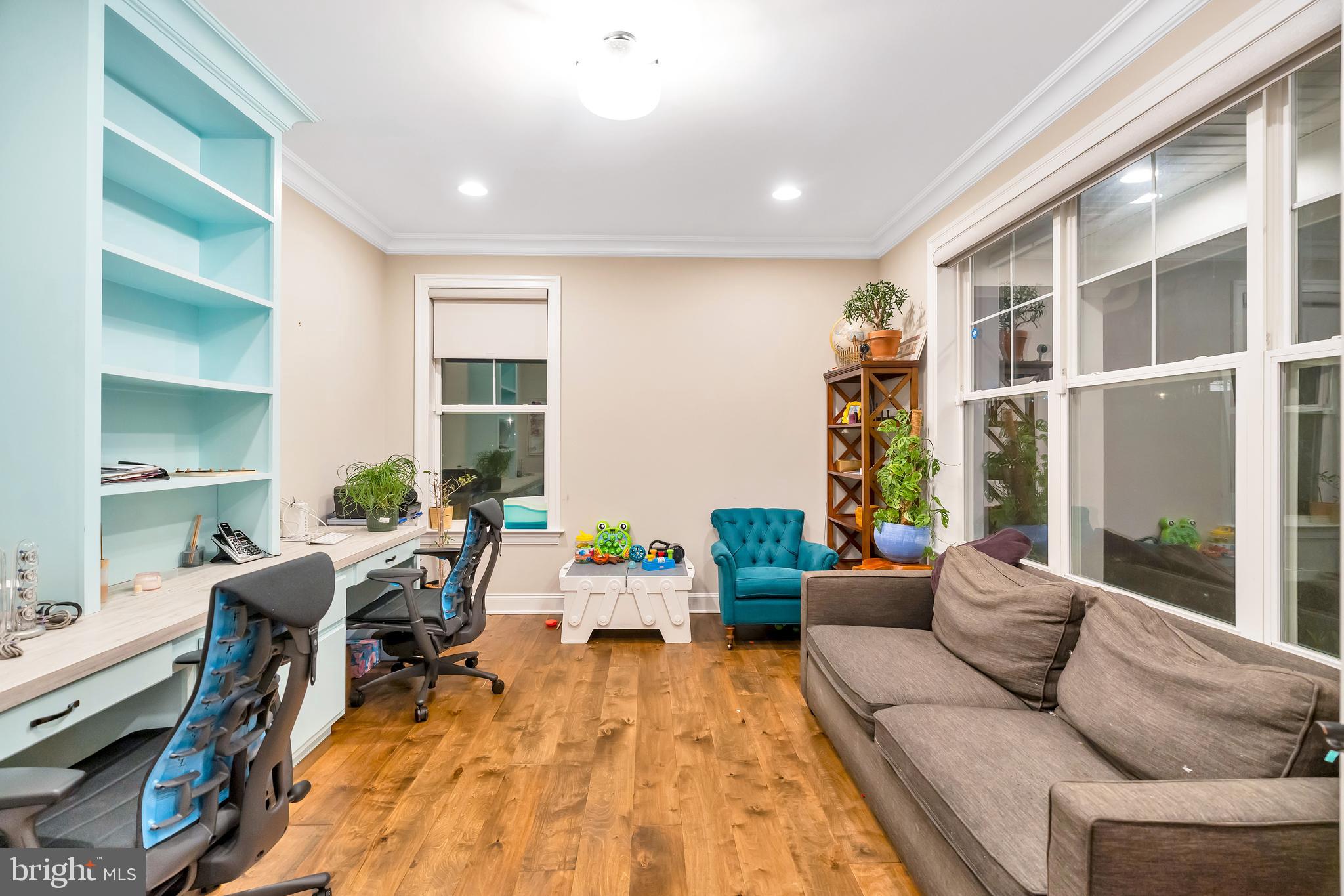 503 WHITNEY PLACE