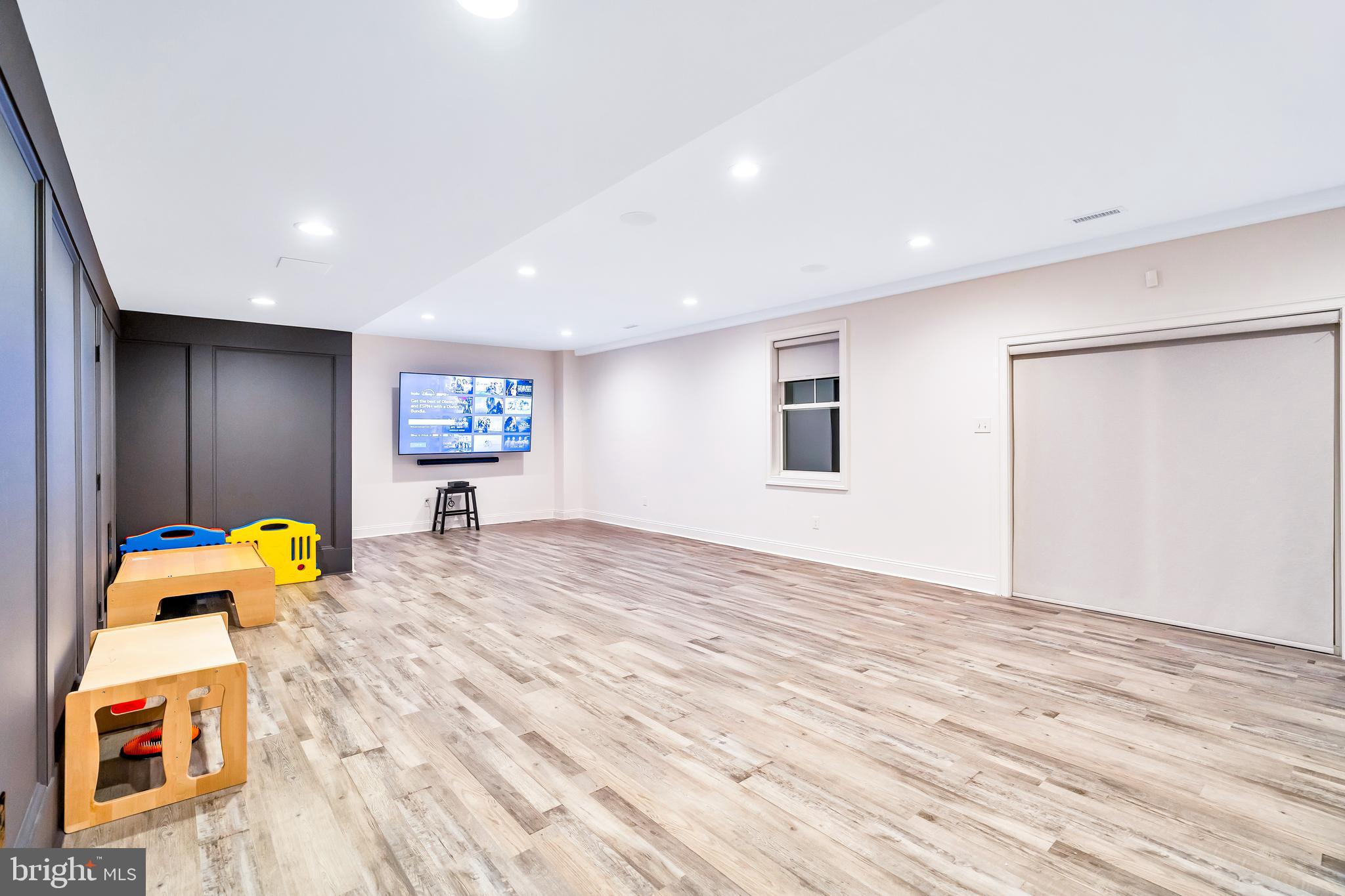 503 WHITNEY PLACE