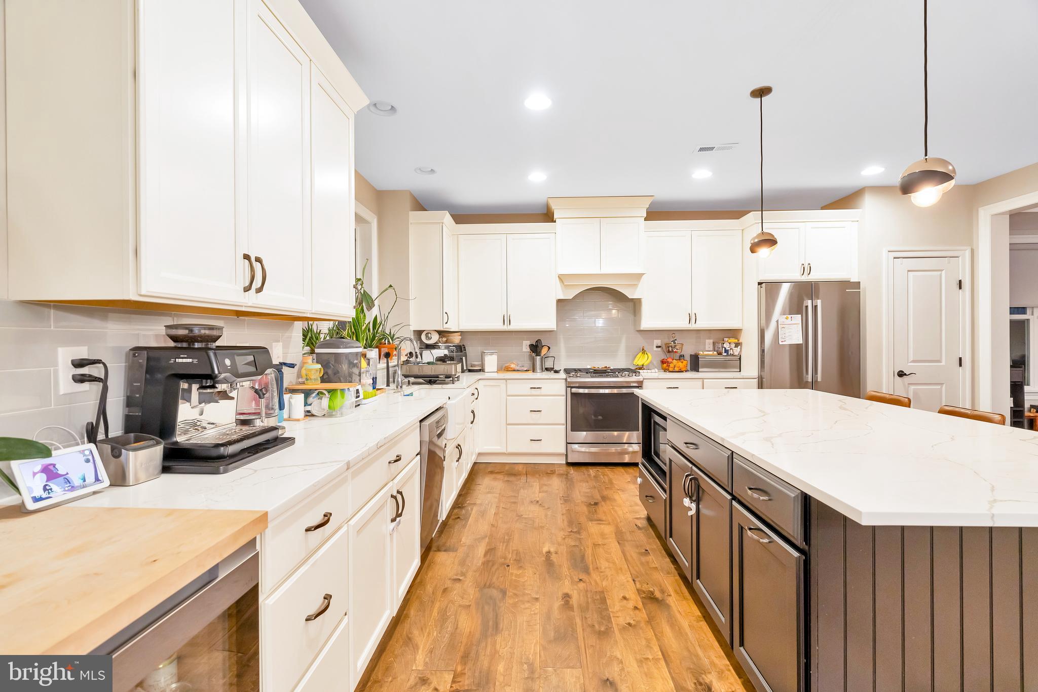 503 WHITNEY PLACE