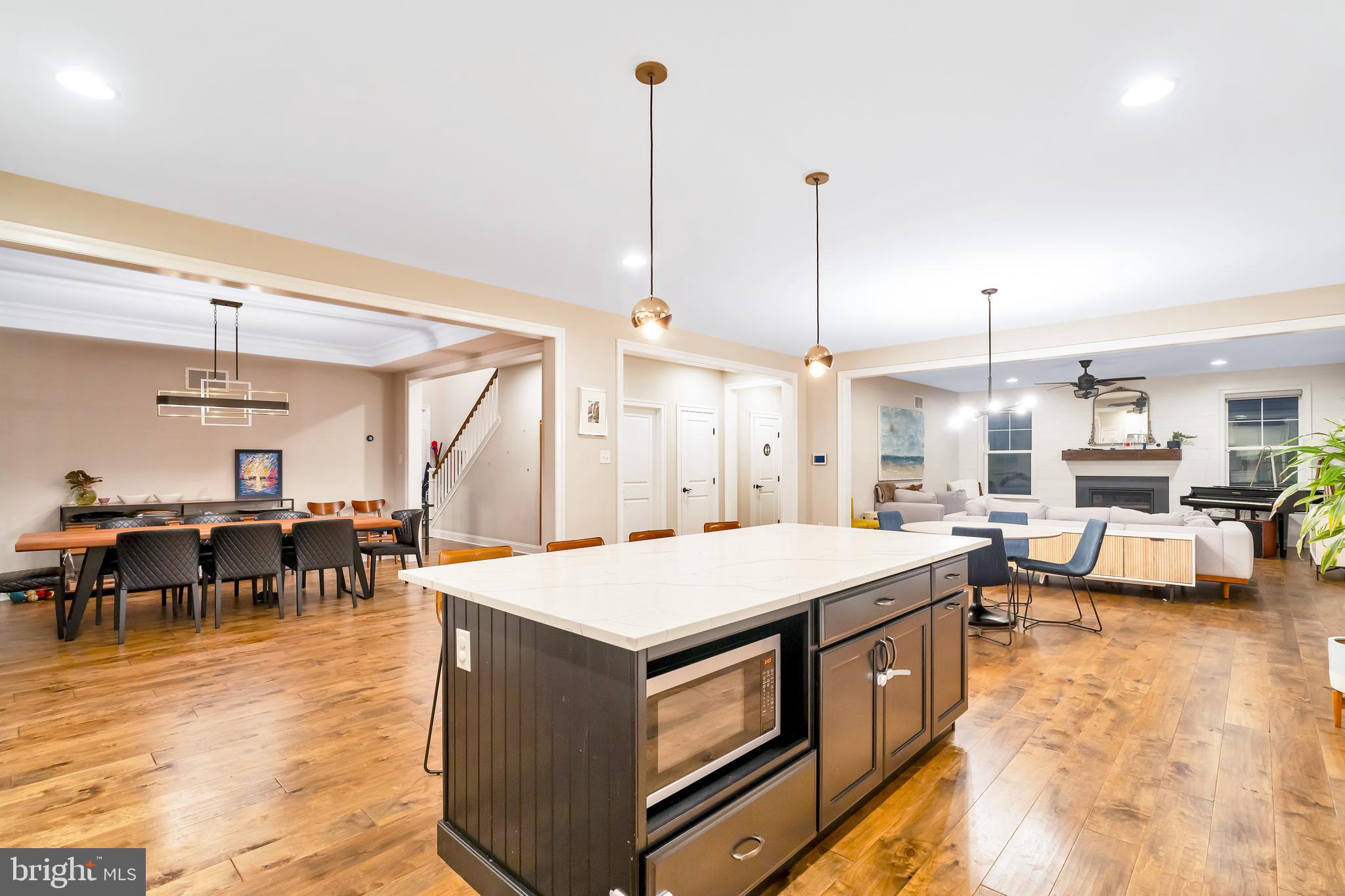 503 WHITNEY PLACE