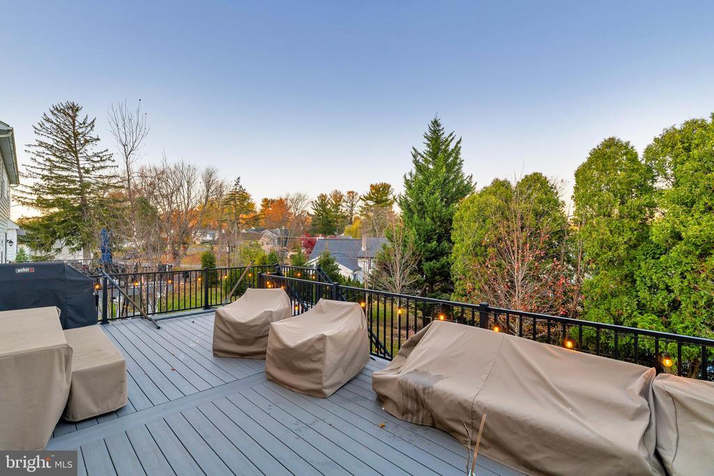 503 WHITNEY PLACE