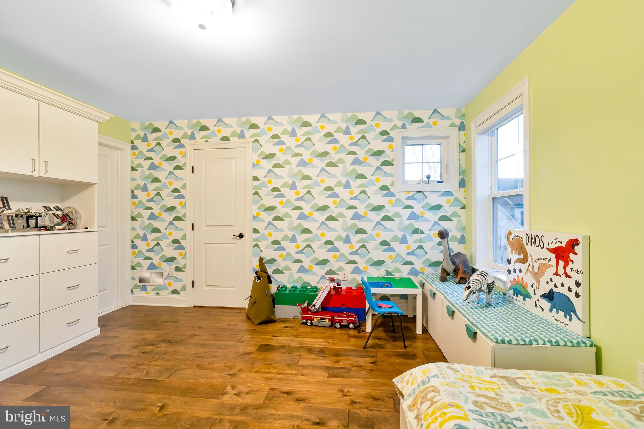 503 WHITNEY PLACE