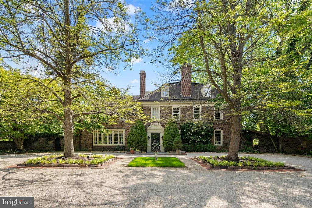 805 EVANS ROAD