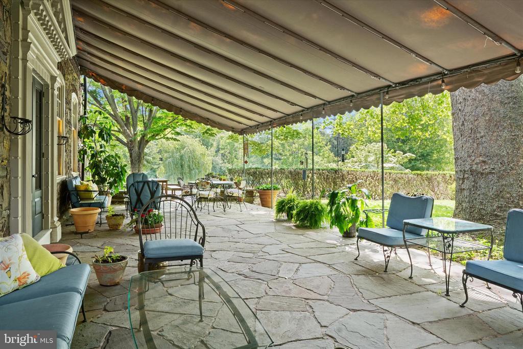 805 EVANS ROAD