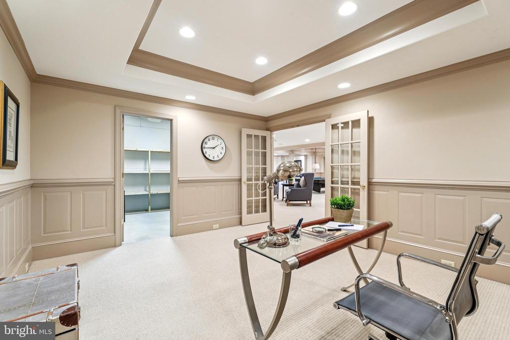 1330 FENIMORE LANE