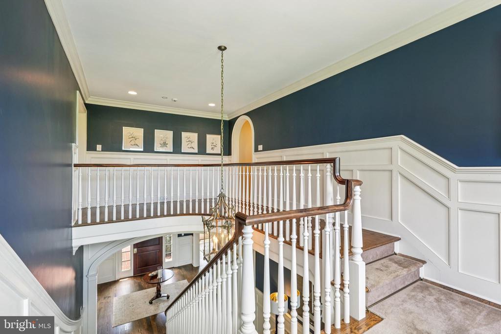 1330 FENIMORE LANE