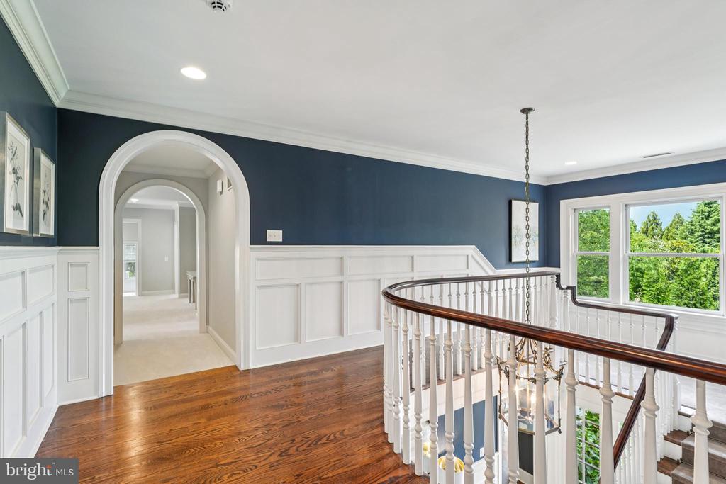 1330 FENIMORE LANE