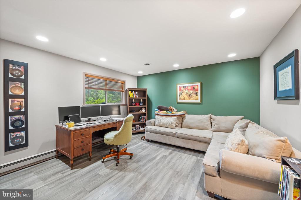 190 PINE TREE ROAD