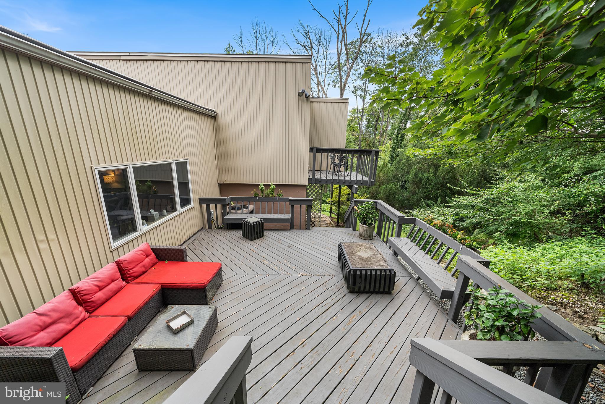 190 PINE TREE ROAD