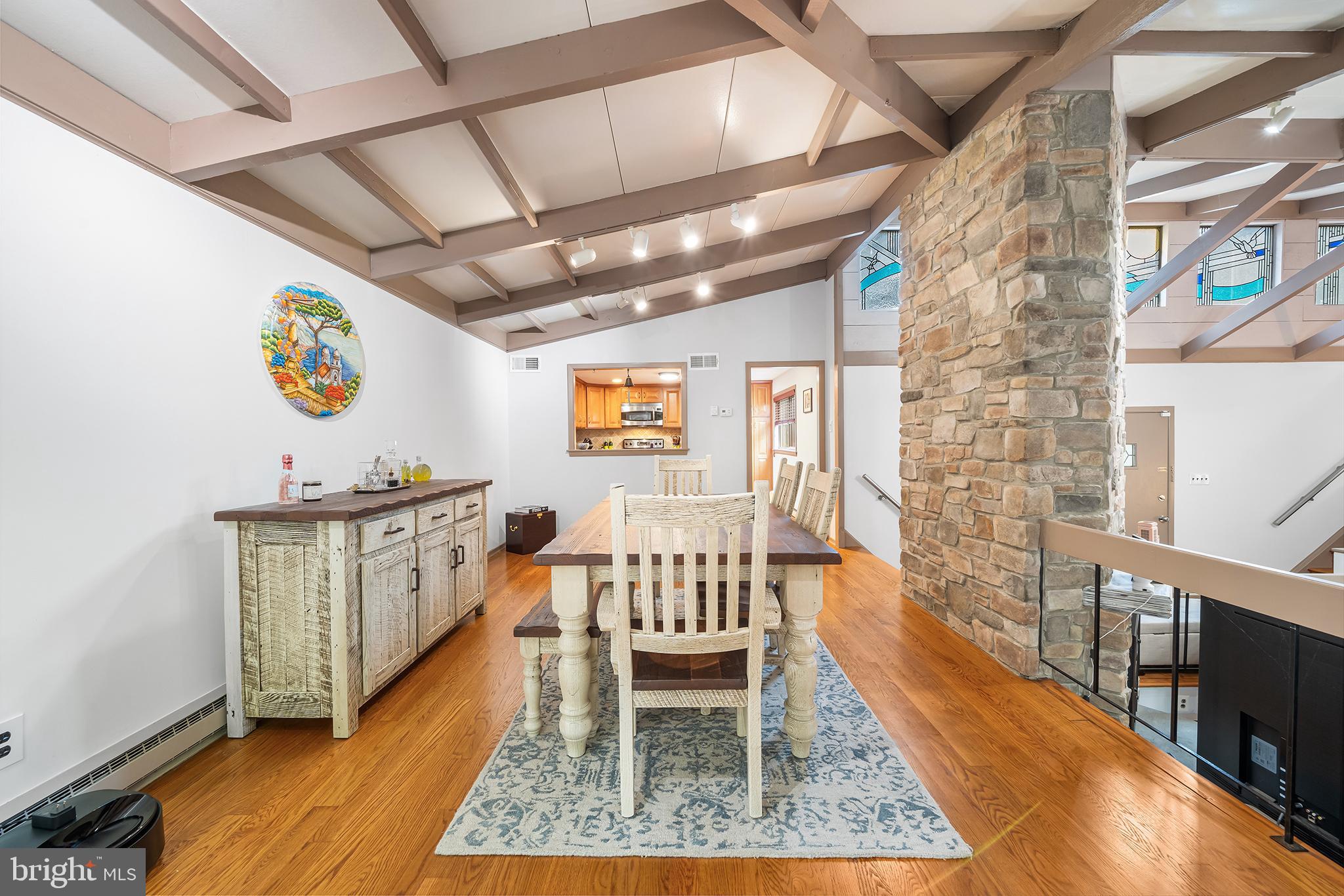 190 PINE TREE ROAD