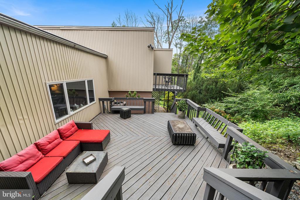 190 PINE TREE ROAD